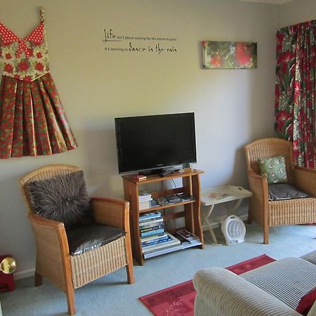 Be My Guest Bed & Breakfast New Plymouth Buitenkant foto